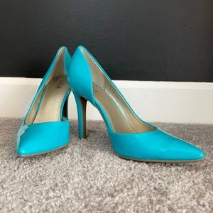 Teal size 10, like new.